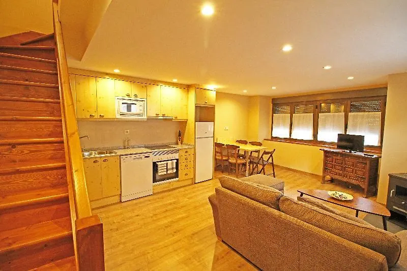 ** Hotel Snoe Apartamentos Mont Romies Plaza Salardu Spain