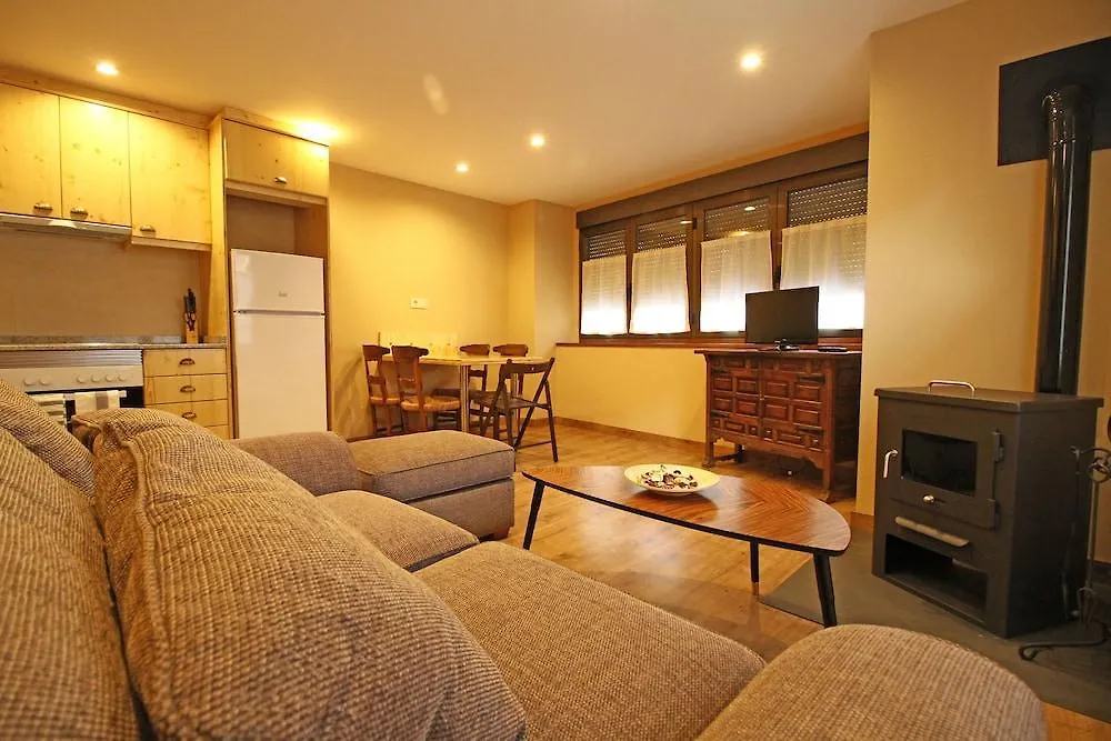 Snoe Apartamentos Mont Romies Plaza Salardu